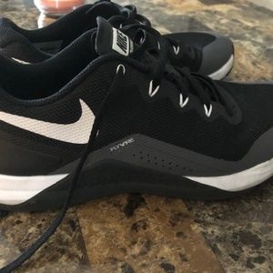 Women's Nike Metcon Sneakers